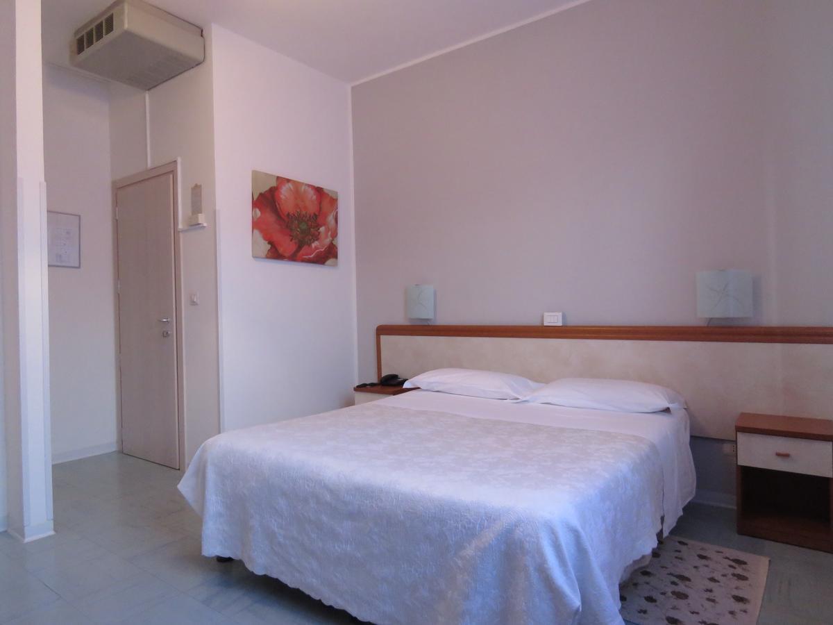 Hotel Marta Forli Exterior photo